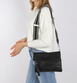 UT19 Schultertasche aus Echtleder
